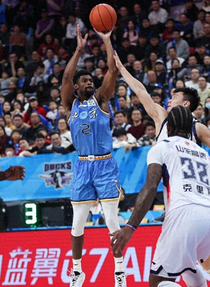 体育彩票-高昂买断费+大合同!北京首钢签约新外援内幕,许利民挑了一个月